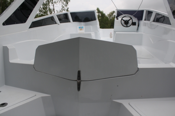 เรือไฟเบอร์กลาส