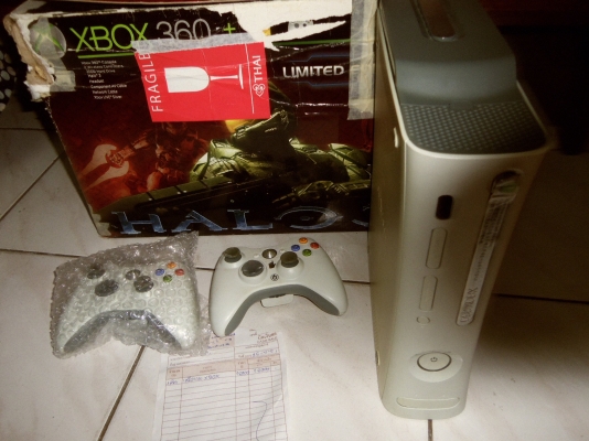 ขายเกมส์ X-BOX360 รุ่นแรกครับ เล่นได้ปกติ