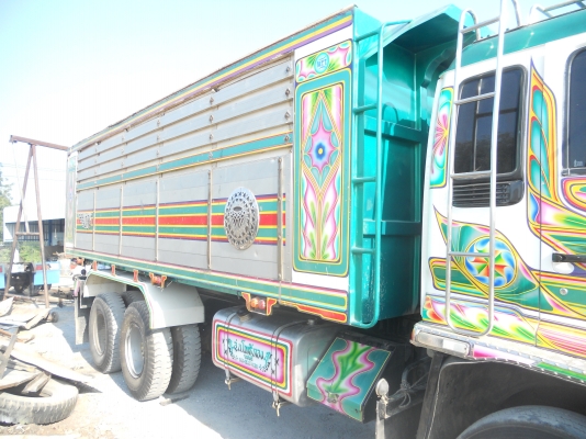 ขายด่วน รถรุ่น อิซูซุเดก้า