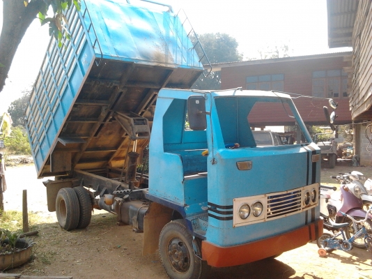 6 ล้อดั๊มพร้อมใช้