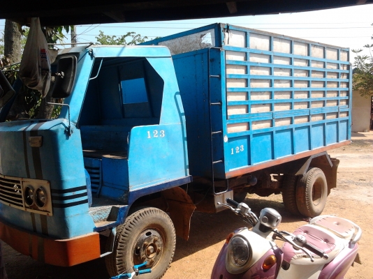 6 ล้อดั๊มพร้อมใช้