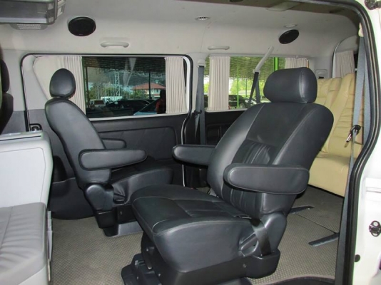 TOYOTA VENTURY 2.7 AT ปี 2012 TOYOTA VENTURY 2.7 AT ปี 2012