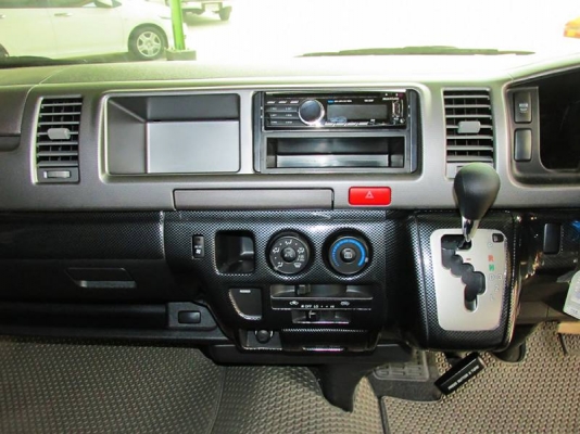 TOYOTA VENTURY 2.7 AT ปี 2012 TOYOTA VENTURY 2.7 AT ปี 2012