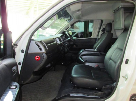 TOYOTA VENTURY 2.7 AT ปี 2012 TOYOTA VENTURY 2.7 AT ปี 2012