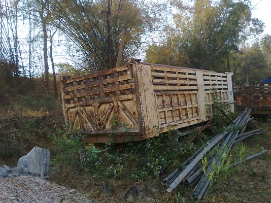 กระบะดั้ม สามมิตร ครบชุด ยกลงจาก สิบล้อ นิสสันยูดี ครบชุด