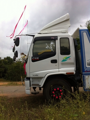 ISUZU FVM  195 Hp วางหัว DECA กระบะบรรทุกรถเกี่ยวต่อใหม่ๆครับ(ทีมงานรถคุณภาพ)