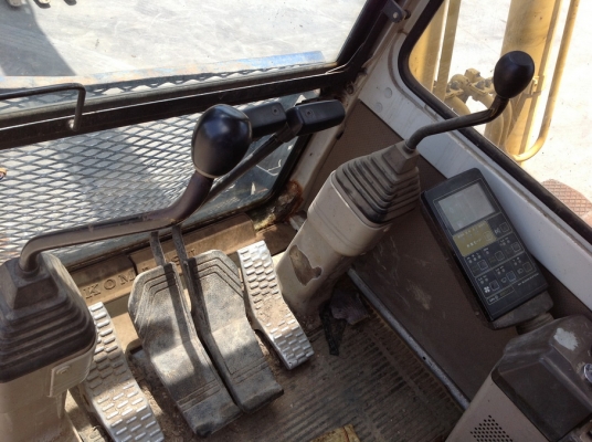 Komatsu PC150-5 เก่าญี่ปุ่น เครื่องปั๊มดี มีไลน์หัวเจาะ ต้องการไฟแนนซ์โทรมาคุยได้