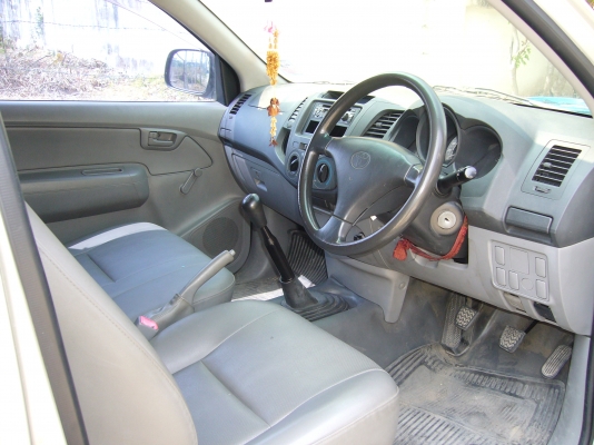 ขายรถกระบะตอนเดียวพร้อมงาน Toyota Hilux Vigo ปลายปี 2007 ขายรถกระบะตอนเดียวพร้อมงาน Toyota Hilux Vigo ปลายปี 2007