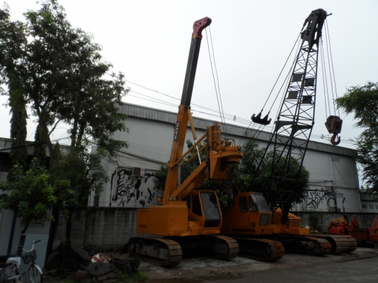 รถเจาะเสาเข็ม / รถตอกเสาเข็ม