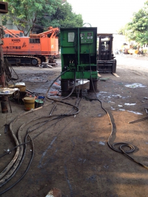 รถเจาะเสาเข็ม / รถตอกเสาเข็ม