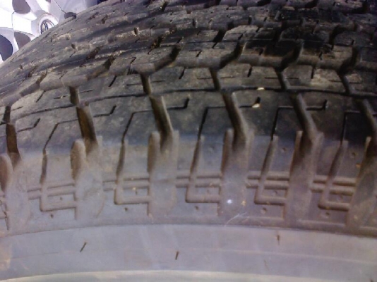 แม็กซ์วีโก้แชม16พร้อมยางบิดโตนดอกสวยๆ2657016ปี12 แม็กซ์วีโก้แชม16พร้อมยางบิดโตนดอกสวยๆ2657016ปี12