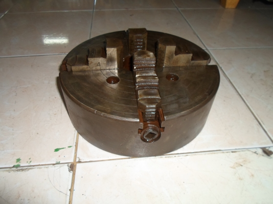 แท่นเลื่อย HERO  สภาพสวย เดิม ๆ พร้อมใช้งาน 8,000