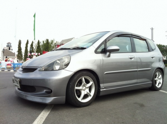 ### ขาย HONDA JAZZ ปี 2004 ###