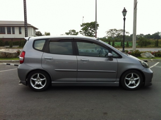### ขาย HONDA JAZZ ปี 2004 ###