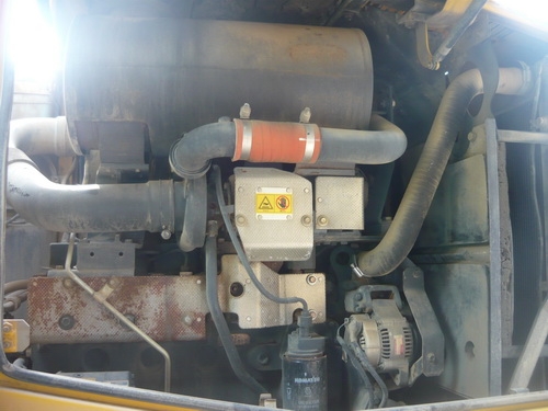 รถตักล้อยาง สภาพดี Komatsu WA270-5 เพิ่งเหยียบถึงไทย สภาพเอี่ยม ชม.ต่ำ