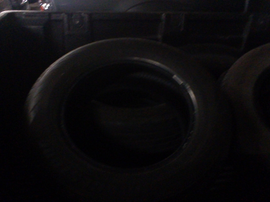 ต้องการขายยาง 215 /65 R 16 สภาพดี  2 ชุด8เส้น ราคาคุยกันได้