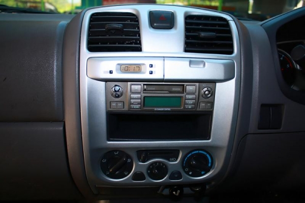 ISUZU D-MAX SPACE CAB SLX 3.0 AT ปี 2003 ISUZU D-MAX SPACE CAB SLX 3.0 AT ปี 2003