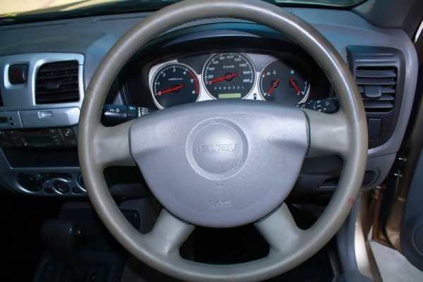 ISUZU D-MAX SPACE CAB SLX 3.0 AT ปี 2003 ISUZU D-MAX SPACE CAB SLX 3.0 AT ปี 2003