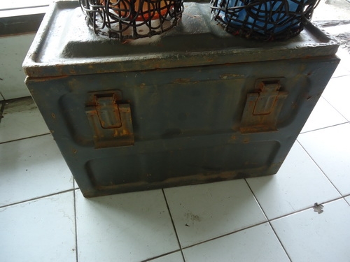 โคมไฟ+กล่องเครื่องมือ