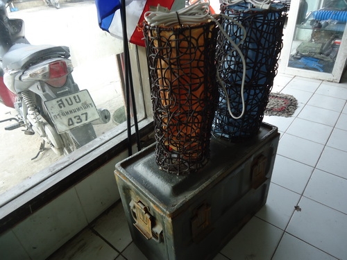 โคมไฟ+กล่องเครื่องมือ