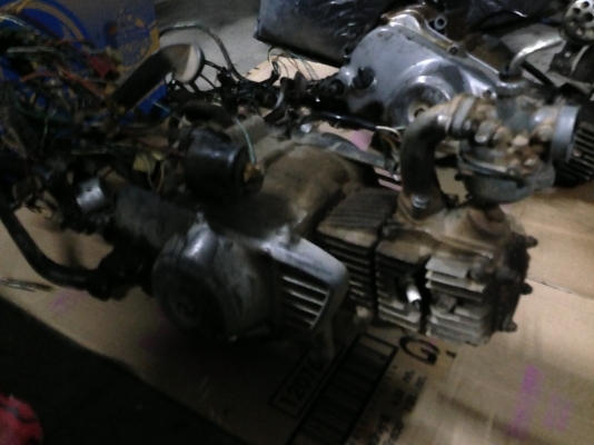 ขายเครื่องC700 CDI มีชุดไฟ+ชุดสายไฟ+คาบู สภาพใช้งาน ราคา 2300 บาทพร้อมส่งครับ