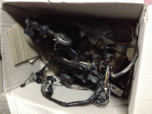 ขายเครื่องC700 CDI มีชุดไฟ+ชุดสายไฟ+คาบู สภาพใช้งาน ราคา 2300 บาทพร้อมส่งครับ