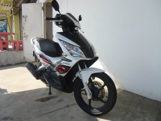 ด่วนลดราคาเหลือเพียง14000 ขายฮอนด้าแอร์เบรค ปี2550 เดิมทุกชิ้น รถใช้มือเดียว