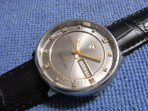 4ม.ค.((น้าเล็ก)) นำเสนอนาฬิกาข้อมือ