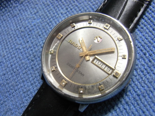 4ม.ค.((น้าเล็ก)) นำเสนอนาฬิกาข้อมือ