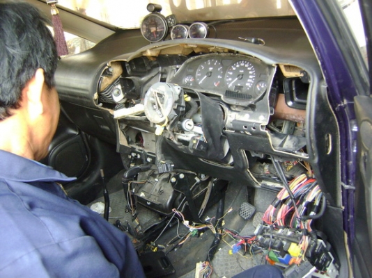 รับซ่อมและรับวางเครื่องรถเชฟโรเล็ต ซาฟิร่า