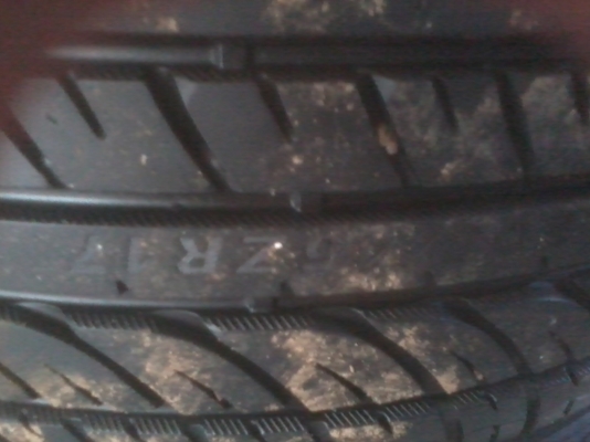 ขายล้อแม็กพร้อมยางขอบ 17นิ้ว4รู100 พร้อมใช้เลยสวยมาก0895835731 ยุท  บ้านไผ่