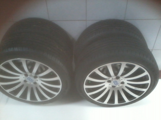 ขายล้อแม็กพร้อมยางขอบ 17นิ้ว4รู100 พร้อมใช้เลยสวยมาก0895835731 ยุท  บ้านไผ่