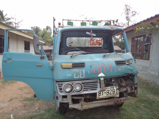 ขาย125000บาทรถ6ล้อราคาถูกๆตามสภาพอีซูซุเครื่อง110แรง เครื่องแน่น คัซซีสวยพร้อมใช้งานคับ