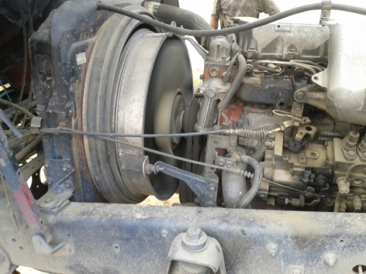 ขาย Deca 200 แรง ปี 45 ตู้สิบาน 7.6 m พร้อมใช้ โทร 088-4501277