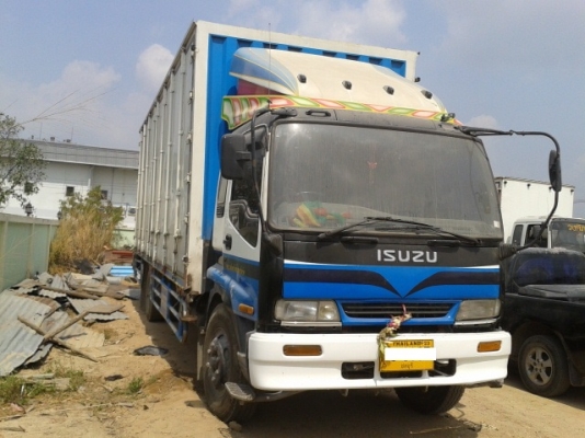 ขาย Deca 200 แรง ปี 45 ตู้สิบาน 7.6 m พร้อมใช้ โทร 088-4501277