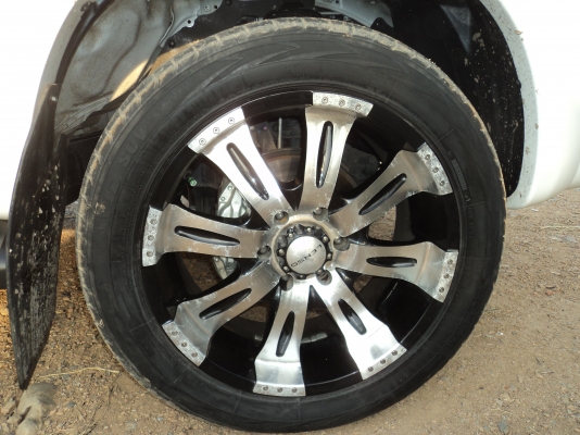 ขายล้อแม๊ค ขอบ20 แขงแรงทนมาก 265/50/20 ผมจะใส่ลายใหม่บางครับ