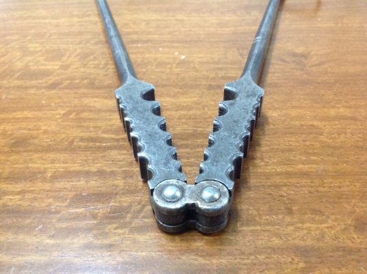 คีมย้ำหางปลาสายไฟโบราณ M.Klein & Sons คีมย้ำหางปลาสายไฟโบราณ M.Klein & Sons