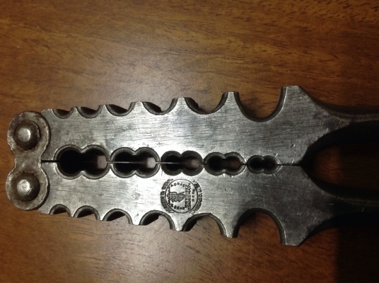 คีมย้ำหางปลาสายไฟโบราณ M.Klein & Sons คีมย้ำหางปลาสายไฟโบราณ M.Klein & Sons