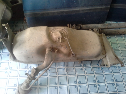 ขายถังน้ำมัน NISSAN BIG-M