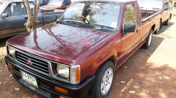 ***ขายแล้วครับขอบคุณ Truck2hand ขายกระบะตอนเดียว MITSU L200 Cyclone 2.5ปี32/89 เครื่องเดิมเกียร์เดิม เครื่องอ่อน เกียร์ดี ช่วงล่างแน่นคัสวีสวยเดิม ไม่ปะไม่ดาม กระบะเก็บงานแล้ว ล้อแม็ก ยางดี หัวเก๋งสวยภายในสวยคอนโซลครบ แอร์เย็น สีสันดีรถเคลียร์สีแล้ว ขายตา