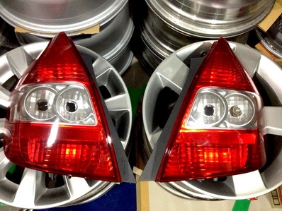 ไฟท้าย Jazz สภาพใหม่เอี่ยมทั้งคู่ ตจว ส่งได้ครับ