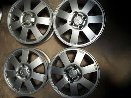 ต้องการซื้อล้อมิราจ14ตัวท็อปพร้อมยางราคา5000บาท