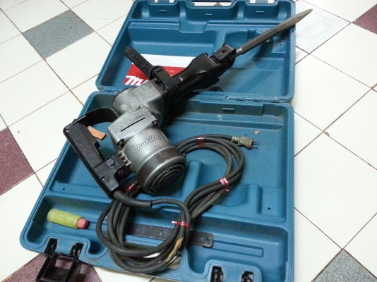 ขายเครื่องสกัดพื้นแย็กไฟฟ้ายี่ห้อMAKITAรุ่นHM1201(made in japan)พร้อมใช้งาน ขายเครื่องสกัดพื้นแย็กไฟฟ้ายี่ห้อMAKITAรุ่นHM1201(made in japan)พร้อมใช้งาน