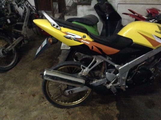 Ls125 ตัวใหม่เเท้ สีเหลืองราคา14500