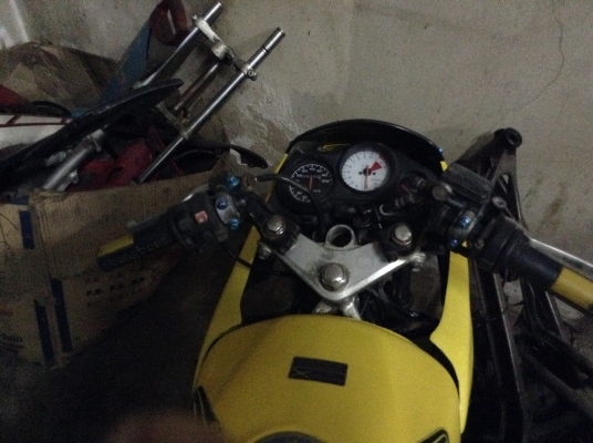 Ls125 ตัวใหม่เเท้ สีเหลืองราคา14500