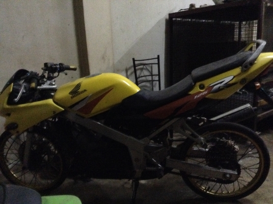 Ls125 ตัวใหม่เเท้ สีเหลืองราคา14500