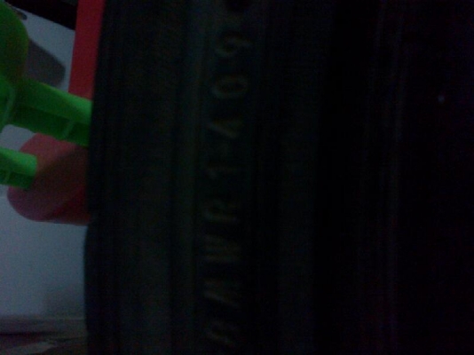 ยาง\%195 50R15ดอกสวยๆหน้านิ่ม1คู่แถมดีสโตนปี13ให้1เส้นคับ