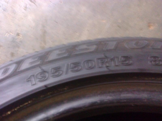 ยาง\%195 50R15ดอกสวยๆหน้านิ่ม1คู่แถมดีสโตนปี13ให้1เส้นคับ