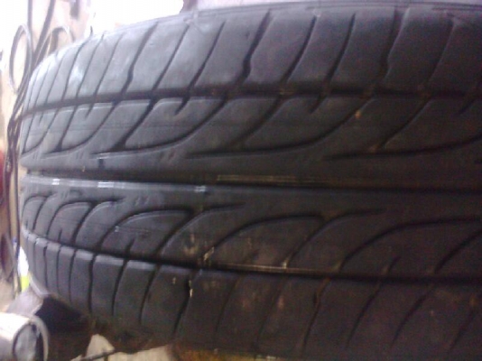 ยาง\%195 50R15ดอกสวยๆหน้านิ่ม1คู่แถมดีสโตนปี13ให้1เส้นคับ