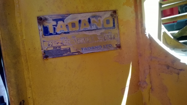 10ล้อ165แรง เพลาเดียว..ติดเครน 3ตัน 3 ปลอก(2ชัก) มีวินลากพร้อม...